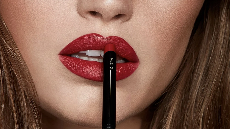 Best Long-Lasting Lipstick For Dry Lips